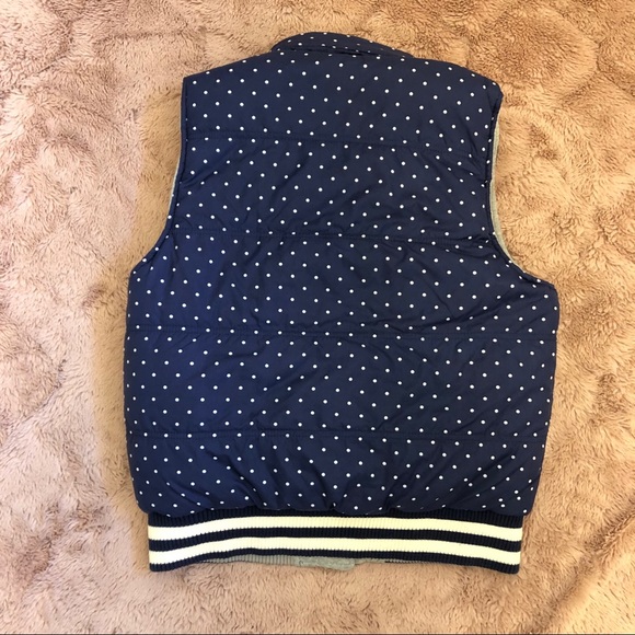 Reversible grey and polka dot vest - Picture 9 of 11
